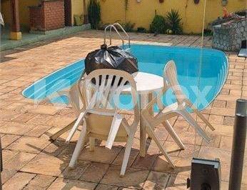 Casa · Sobrado à venda com 4 quartos em Nova Itapevi, Itapevi