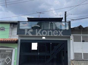 Casa · Sobrado à venda com 3 quartos em Jardim das Maravilhas, Santo André