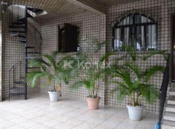 Casa · Sobrado à venda com 4 quartos em Jardim Modelo, São Paulo
