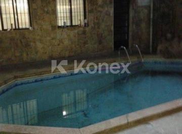 Casa · Sobrado à venda com 3 quartos em Vila Nivi, São Paulo