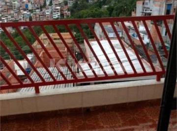 Casa · Sobrado à venda com 4 quartos em Jardim Monte Belo, São Paulo