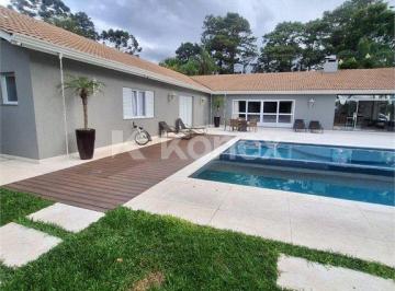 Casa · Casa para alugar com 4 quartos em Caraguatá, Mairiporã