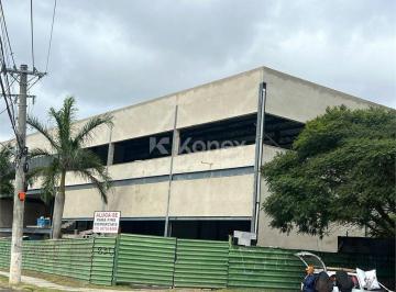 Comercial · Prédio inteiro para alugar com 780 m² em Chácara São João, Carapicuíba