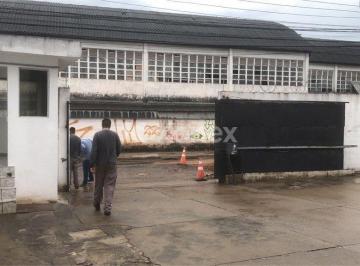 Comercial · Galpão para alugar com 900 m² em Jardim Pereira Leite, São Paulo