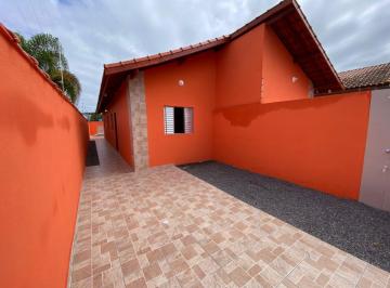 Casa de 2 quartos, Itanhaém · Casa geminada no lado praia, com 2 quartos, piscina e área gourmet. Localizado em Itanhaém.