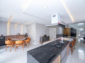 Casa de 3 quartos, Curitiba · CASA MODERNA PODENDO SER RESIDENCIAL E COMERCIAL