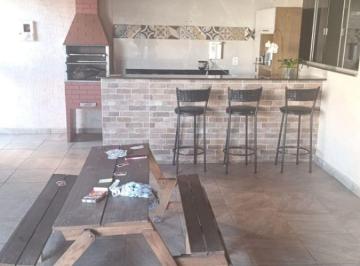 Casa de 3 quartos, Samambaia · CASA NA QR 401 DE SAMAMBAIA NORTE,