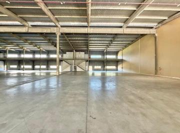 Comercial · 900m² · 2 Quartos · 8 Vagas · Galpão disponível para locação com 900 m2 na cidade de Gaspar/SC