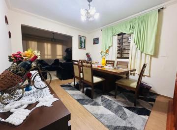 Casa · 150m² · 2 Quartos · 2 Vagas · Casa à Venda com Suíte e Área Gourmet no Jardim Universo
