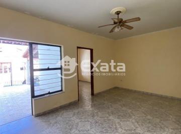 Casa · 121m² · 3 Quartos · 2 Vagas · Casa terrea com 3 quartos para venda na Vila Santa Rita zona Central de Sorocaba.