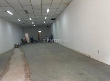 Comercial · 300m² · Loja Comercial para LOCAÇÃO, 310M², 2 banheiros, cozinha, escritório, quintal. Centro/ Jundiaí-SP.