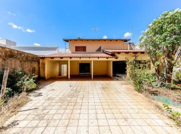 Casa · 386m² · 3 Quartos · 3 Vagas · Sobrado à venda na Rua 135 com 3 suítes, 386 m² e terreno de 560 m²