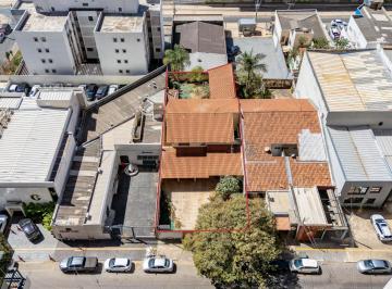 Comercial · 386m² · 3 Quartos · 3 Vagas · Casa comercial à venda na Rua 135 com 386 m² e terreno de 560 m²