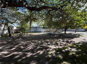 Terreno Murado com 600 m² à Venda na Atalaia - Aracaju · Terreno Murado com 600 m² à Venda na Atalaia - Aracaju