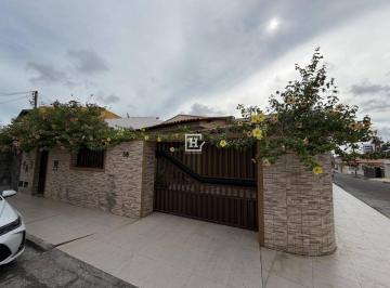 Casa com 6 Quartos à Venda no Luzia - Aracaju · Casa com 6 Quartos à Venda no Luzia - Aracaju