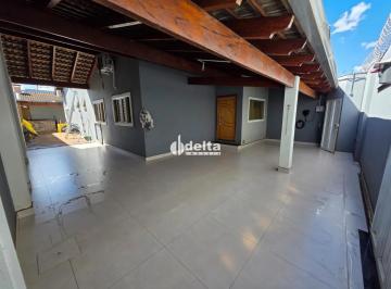 Casa · 250m² · 3 Quartos · 5 Vagas · Casa residencial com 3 quartos sendo 1 suíte disponível para venda no bairro Jardim Europa em Uberlâ