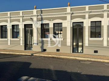 Comercial · 220m² · 30 Vagas · Ponto Comercial no Centro de Itu com 30 Vagas | Venda ou Locação