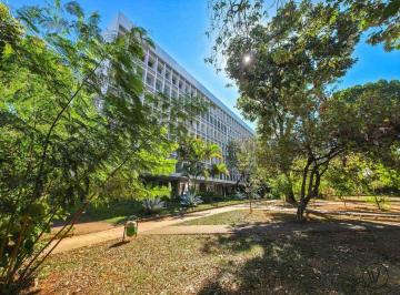 Apartamento · 178m² · 3 Quartos · Excelente Apartamento na SQS 108 – Asa Sul |