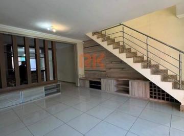 Casa · 241m² · 3 Quartos · 3 Vagas · Casa geminada para aluguel, 3 quartos, 1 suíte, 3 vagas, Cabral - Contagem/MG