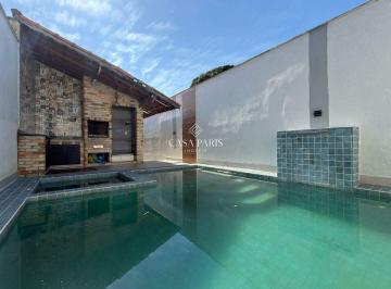 Casa · 70m² · 2 Quartos · 2 Vagas · Casa à venda no Bairro Mirim, Praia Grande – 2 quartos e piscina