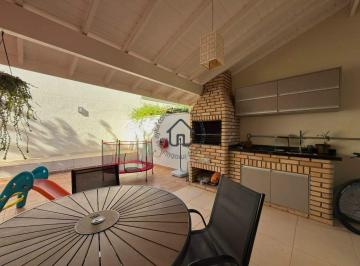 Casa · 139m² · 3 Quartos · 2 Vagas · Casa à venda no Condomínio Villa Di Capri em Vinhedo.
