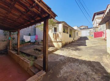 Casa · 360m² · 3 Quartos · 2 Vagas · Casa em Lote 360m² com 02 barracões próximo ao Sesc no Novo Riacho. 