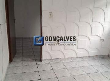 Casa · 70m² · 2 Quartos · Casa para Alugar no Bairro Alves Dias (São Bernardo do Campo)