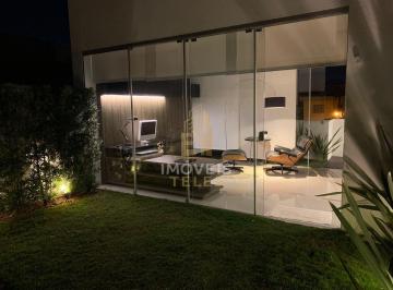 Casa · 200m² · 3 Quartos · 2 Vagas · Casa à venda no bairro Centro - Balneário Camboriú/SC