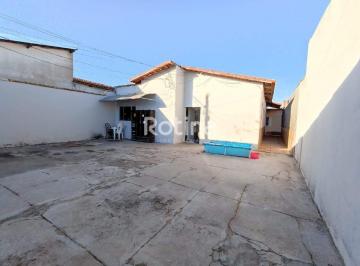 Casa · 130m² · 3 Quartos · 4 Vagas · Casa em condomínio fechado à venda no Jardim Holanda, Uberlândia