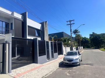Casa · 120m² · 3 Quartos · 2 Vagas · Sobrado com 3 Suítes no Glória