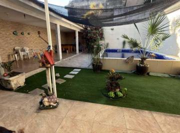 Casa · 400m² · 6 Quartos · 3 Vagas · Casa para familia