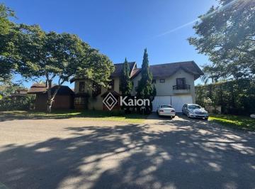 44e7cce9dd9474af174bea7a422cbf13e727412e · Casa à venda no Condomínio Campos de Santo Antônio I em Itu (SP).