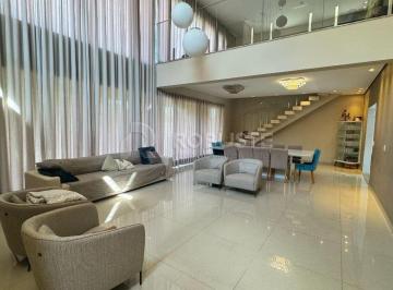 Casa · 500m² · 4 Quartos · 7 Vagas · Casa de Alto Padrao para Alugar com piscina em condominio Botucatu - Residencial Parque Laguna