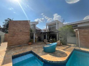 Casa · 380m² · 4 Quartos · 6 Vagas · Casa para venda em Aterrado de 380.00m² com 4 Quartos, 4 Suites e 6 Garagens