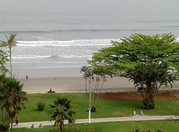 Apartamento de 1 quarto, Santos · Espetaculo de apartamento Ampla em frenta a praia e com uma vista panoramica para o mar ,