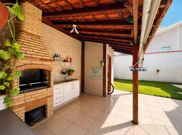 b2763bd0c4bbb9f77e67e9f139ec73fda55c7a9a · Casa com 3 dormitórios à venda, 225 m² por R$ 960.000,00 - Residencial Morumbí - Poços de Caldas/MG