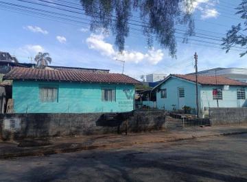 OPORTUNIDADE DE INVESTIMENTO · 4 CASAS À VENDA NO MARCO DIVISÓRIO