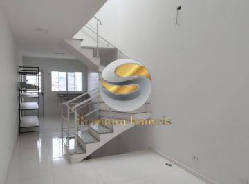 Casa · 90m² · 3 Quartos · 2 Vagas · Sobrado KM 19, 03 dorm., 2 suítes, pé direto alto, varanda, fácil acesso