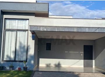 Casa · 185m² · 4 Quartos · 2 Vagas · Casa de 4 quartos sendo 3 suítes - Máster com Closet - Ambientes climatizados e com planejados - no 