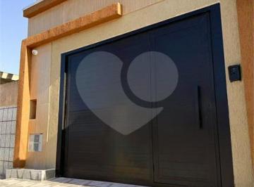 Casa · 74m² · 3 Quartos · 2 Vagas · Casa com 3 quartos à venda em Ocian - SP