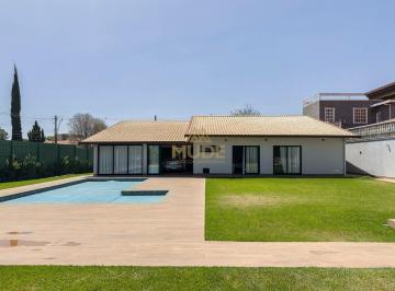 233beaa85bbd627144d79cbdc4d1617e4b2d8095 · LAGO NORTE CASA TERREA/ REFORMADA/ 4 SUITES