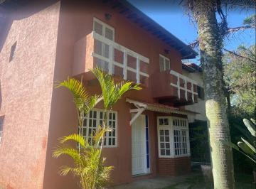 Casa de 3 quartos, São Paulo · Sobrado espaçoso com 3 quartos, suíte, lareira, churrasqueira e amplo quintal