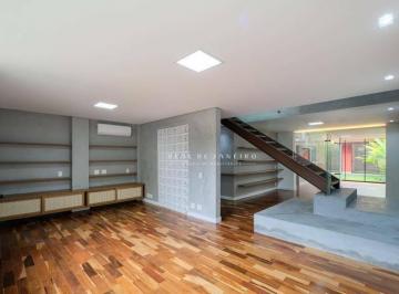 867192e150eacec0c79a1661a2db22678b97827e · Casa reformada no Jardim Europa: 345 m², 4 quartos e 2 vagas.