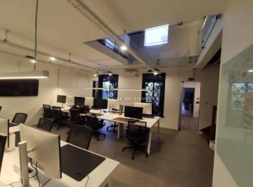 35dce7022b59206a57b6b42afebe05ea940e9819 · Casa comercial no Jardim América: 6 salas e 4 vagas.