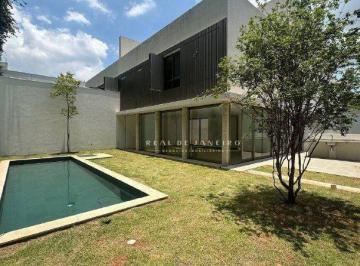 cf40baae0df519db3f66bc61944ff7866a97ea80 · Casa de condomínio em Alto de Pinheiros: 379 m², 3 suítes e 3 vagas.