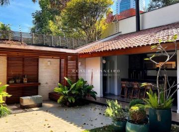 5cf4113e1a1082ef62e0d96ea5b85244b806a655 · Casa para locação no Jardim Paulistano: 4 suites e 3 vagas.