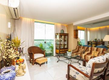 Apartamento · 145m² · 3 Quartos · 2 Vagas · QS 5 Residencial Bella Vida - Apartamento de 3 quartos, sendo 1 suíte, na cobertura, com varanda e 2