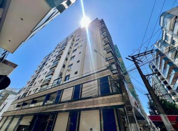y8y2n42ogrhowjknwfjyzg2_md · Edifício Marieli com 2 quartos sendo 1 suíte à venda no Centro de Guarapari-ES