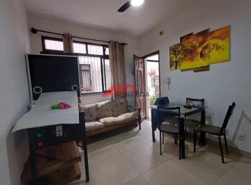 Casa de 2 quartos, Santos · Boqueirão Santos casa em vila com quintal e churrasqueira !!