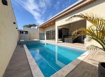 Casa de 5 quartos, Atibaia · Casa de 100 m² com 5 quartos à venda em Estância San Remo
